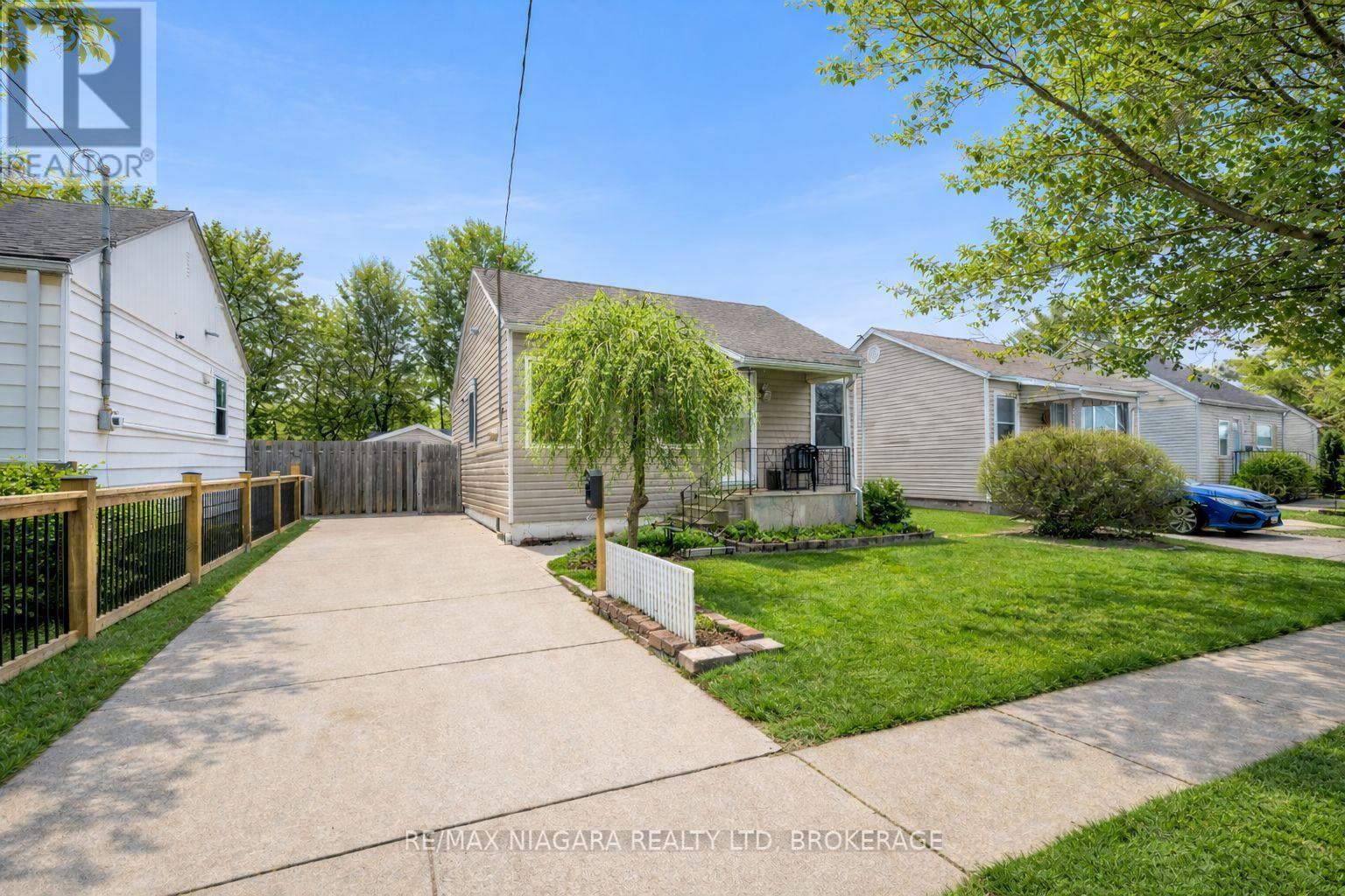 5 HOMEWOOD AVENUE, St. Catharines, Ontario