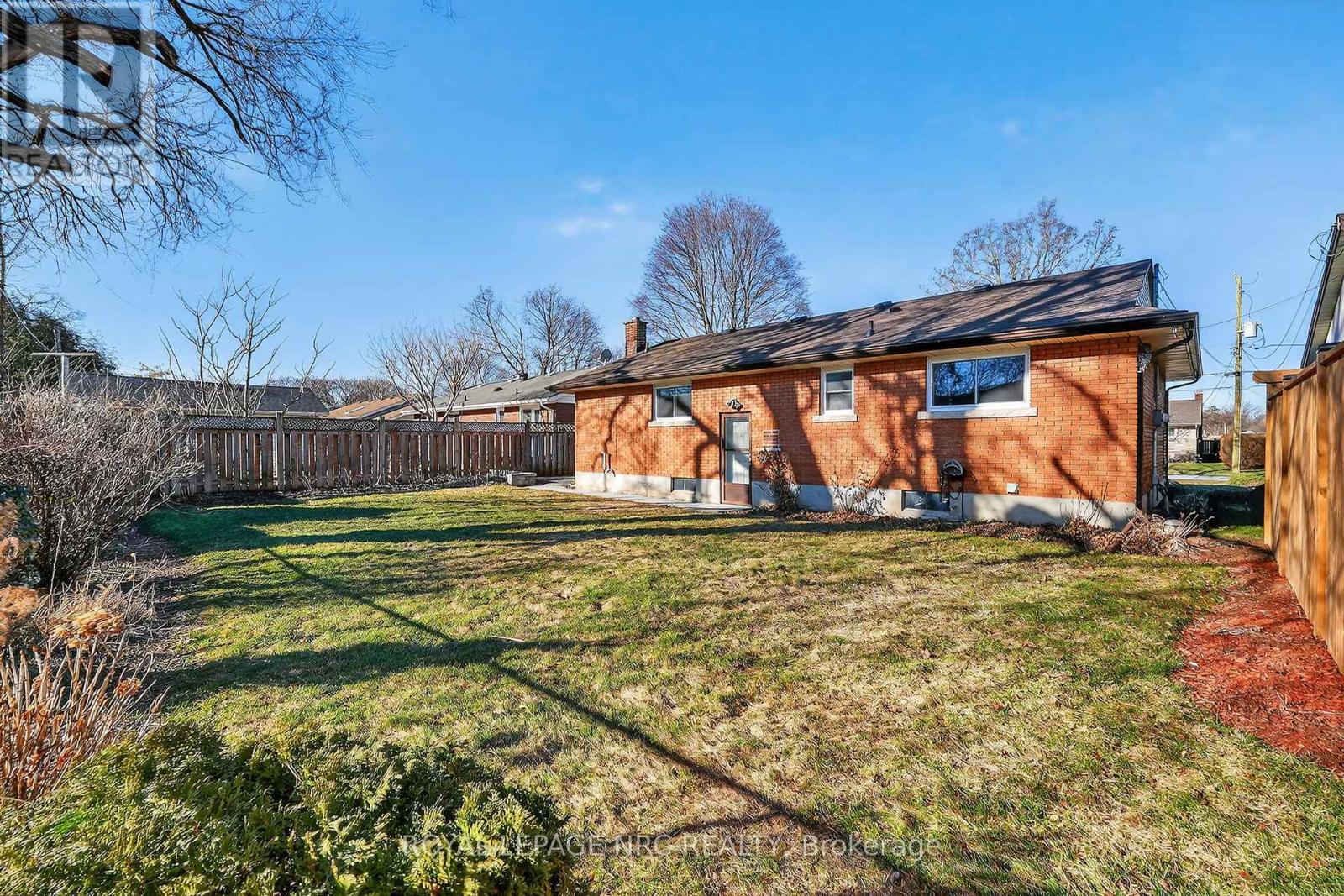 86 Royal Manor Drive, St. Catharines, Ontario  L2M 4L7 - Photo 20 - X12864724