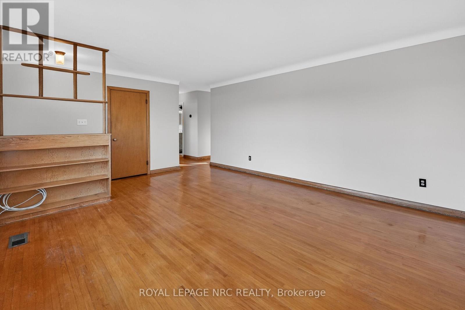 86 Royal Manor Drive, St. Catharines, Ontario  L2M 4L7 - Photo 5 - X12864724