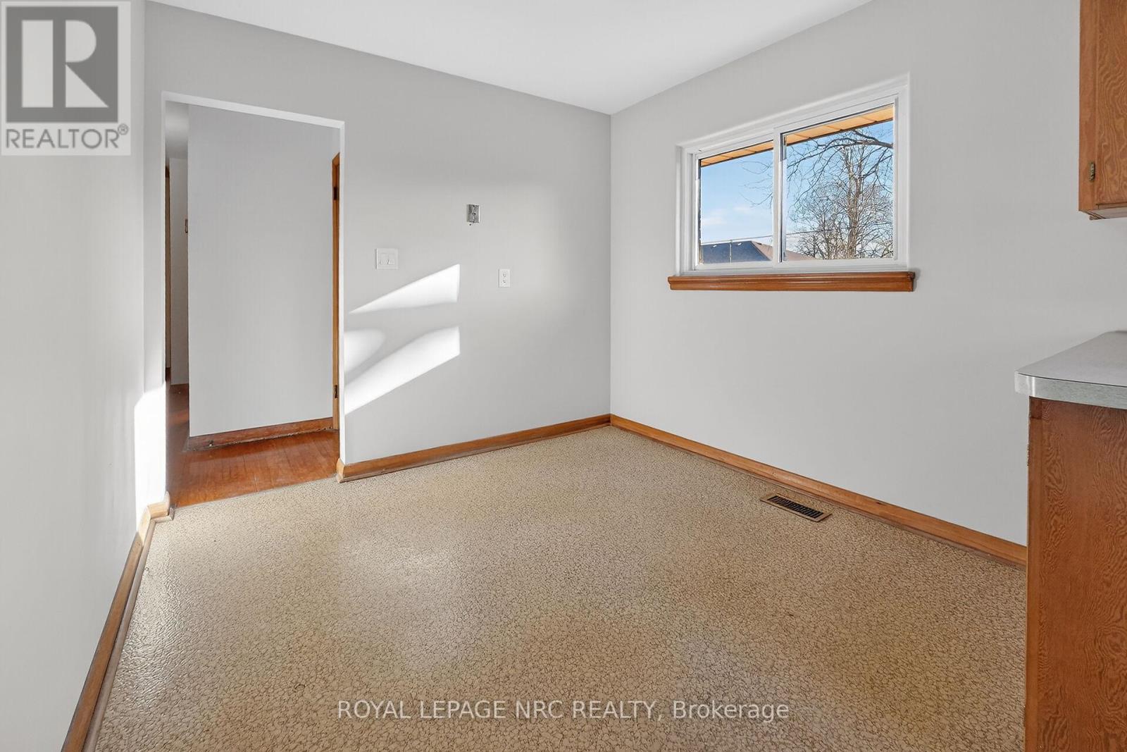 86 Royal Manor Drive, St. Catharines, Ontario  L2M 4L7 - Photo 9 - X12864724