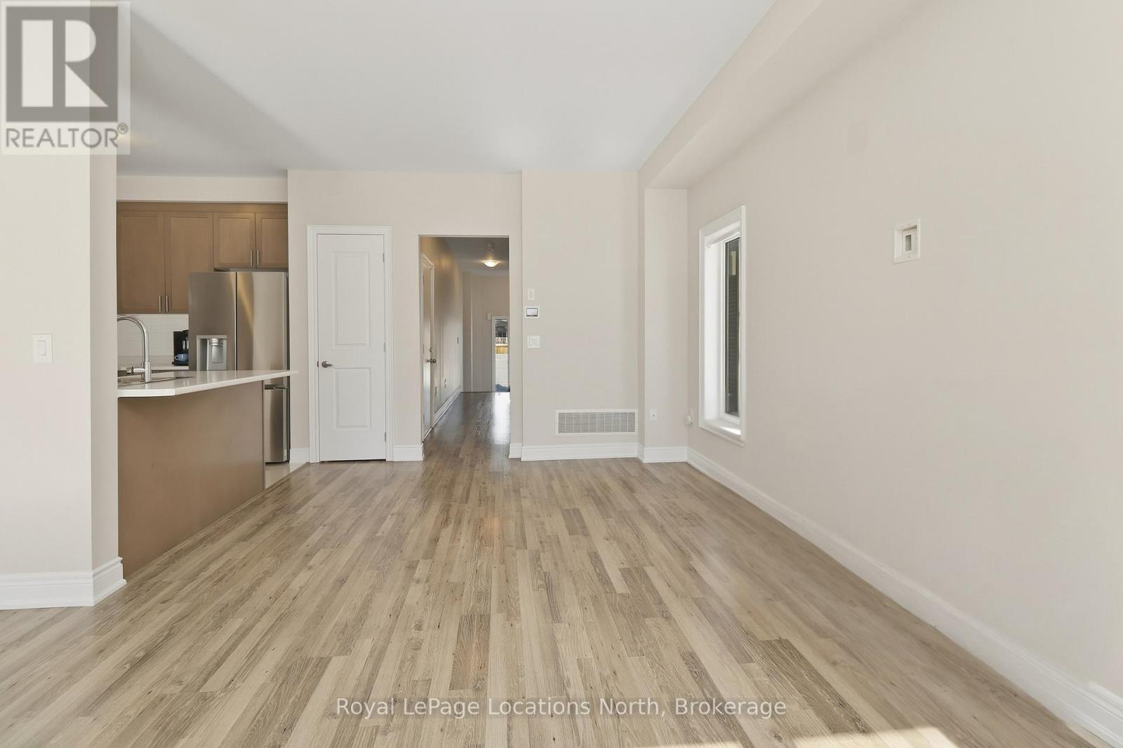 335 Atkinson Street, Clearview, Ontario  L0M 1S0 - Photo 12 - S12864786