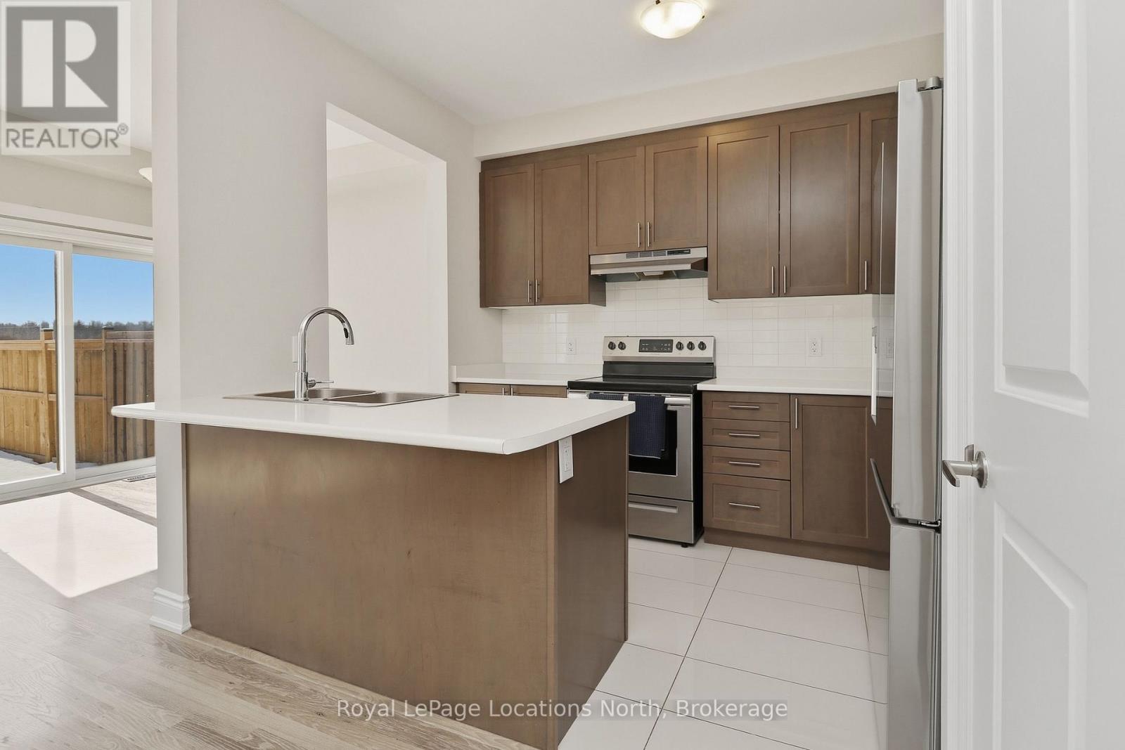 335 Atkinson Street, Clearview, Ontario  L0M 1S0 - Photo 18 - S12864786