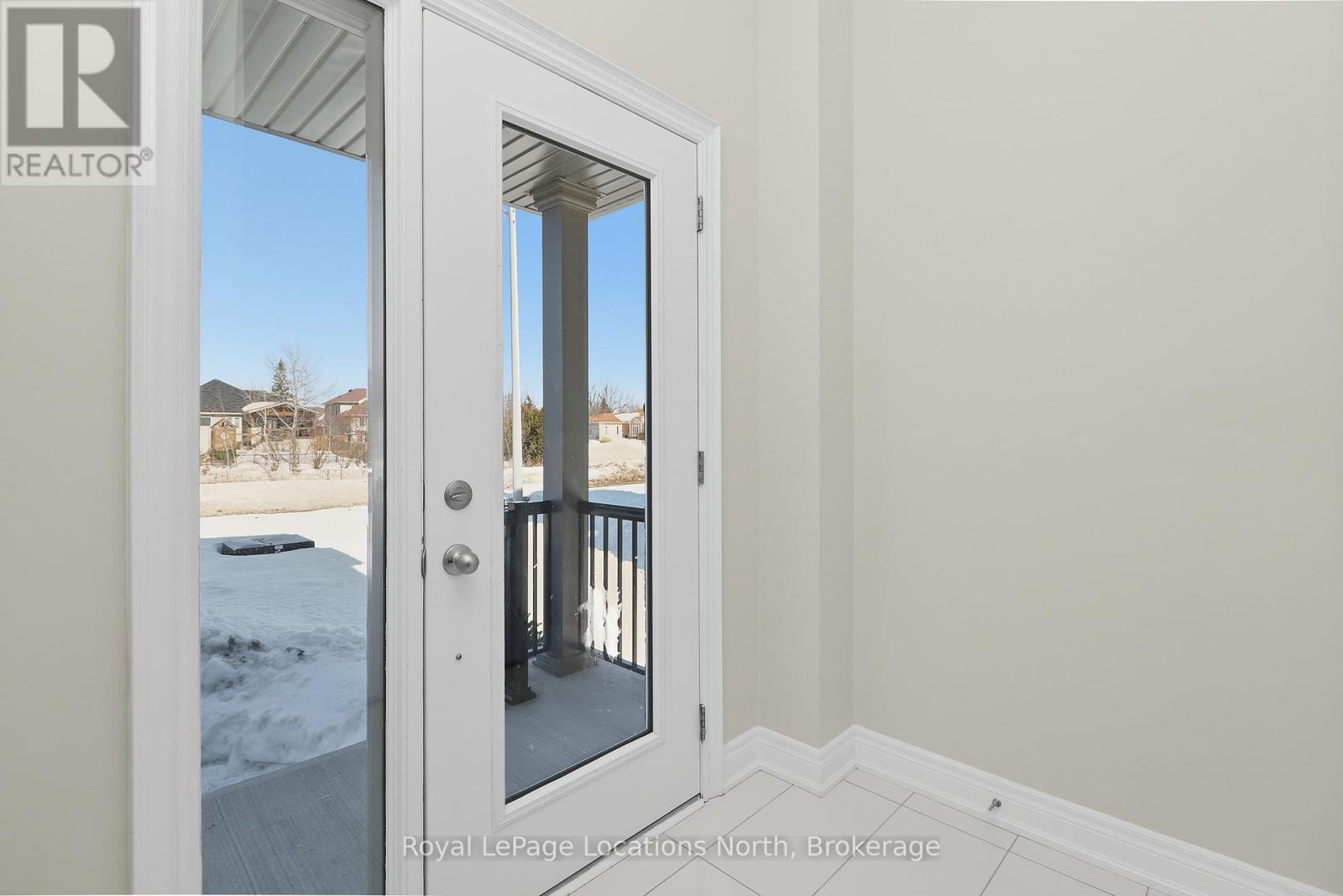 335 Atkinson Street, Clearview, Ontario  L0M 1S0 - Photo 3 - S12864786