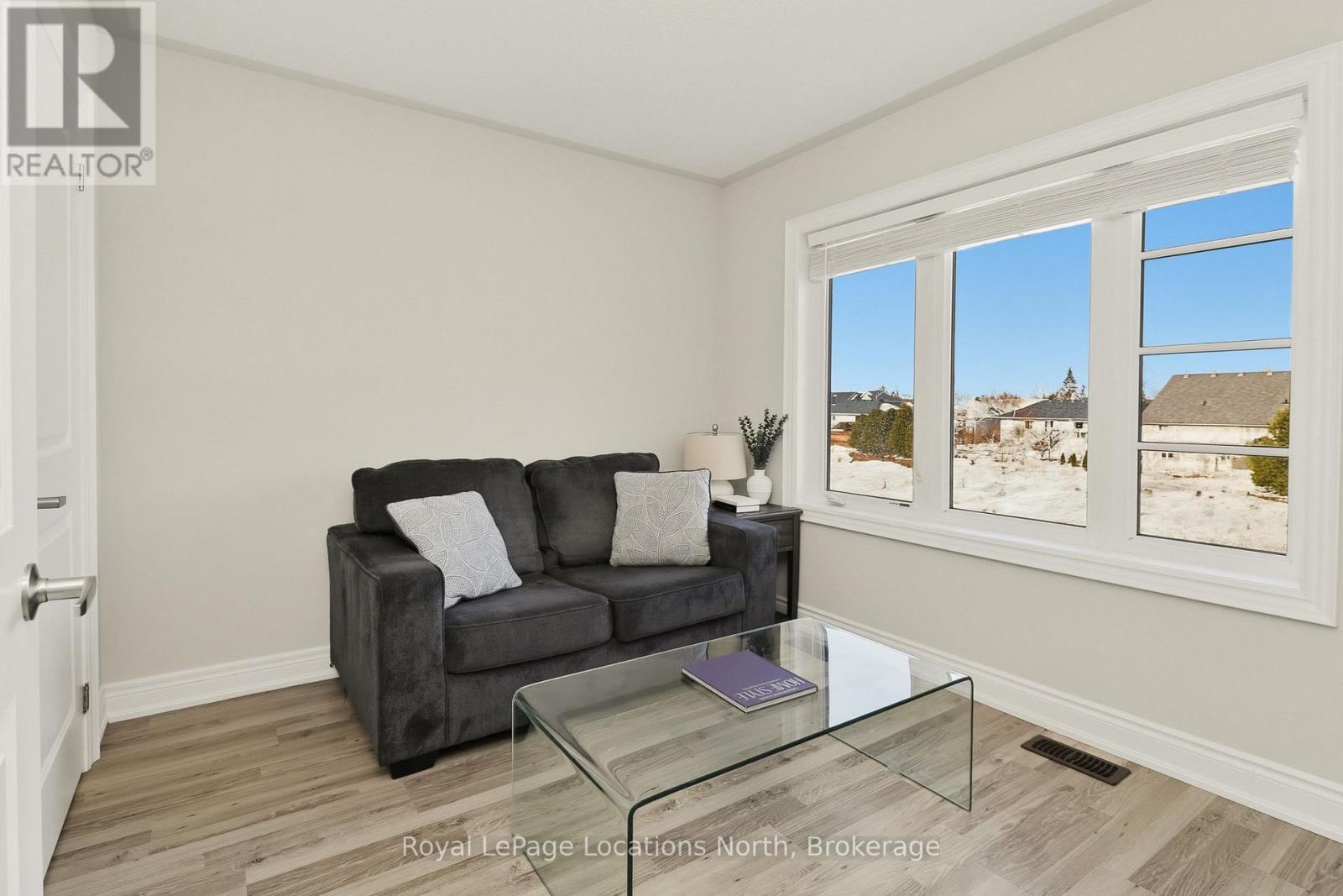 335 Atkinson Street, Clearview, Ontario  L0M 1S0 - Photo 31 - S12864786