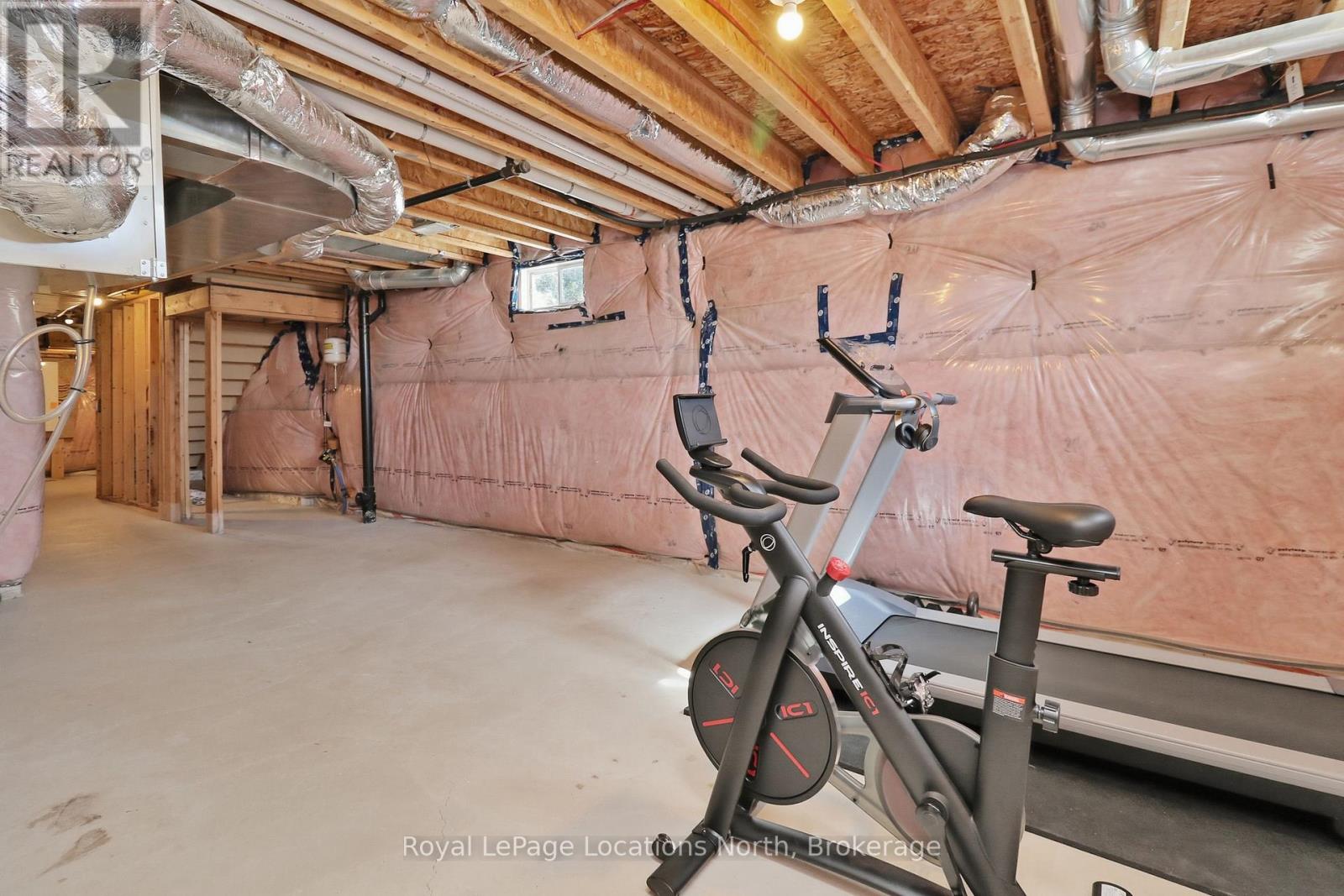 335 Atkinson Street, Clearview, Ontario  L0M 1S0 - Photo 39 - S12864786