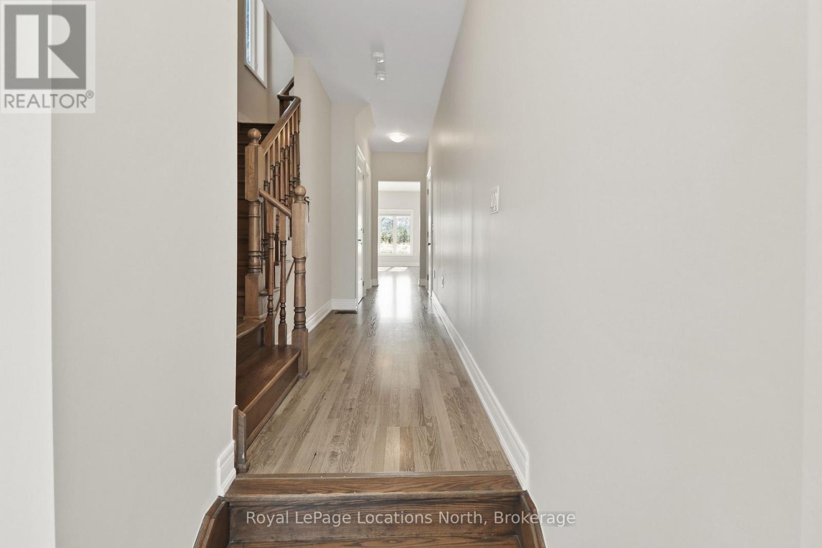 335 Atkinson Street, Clearview, Ontario  L0M 1S0 - Photo 4 - S12864786