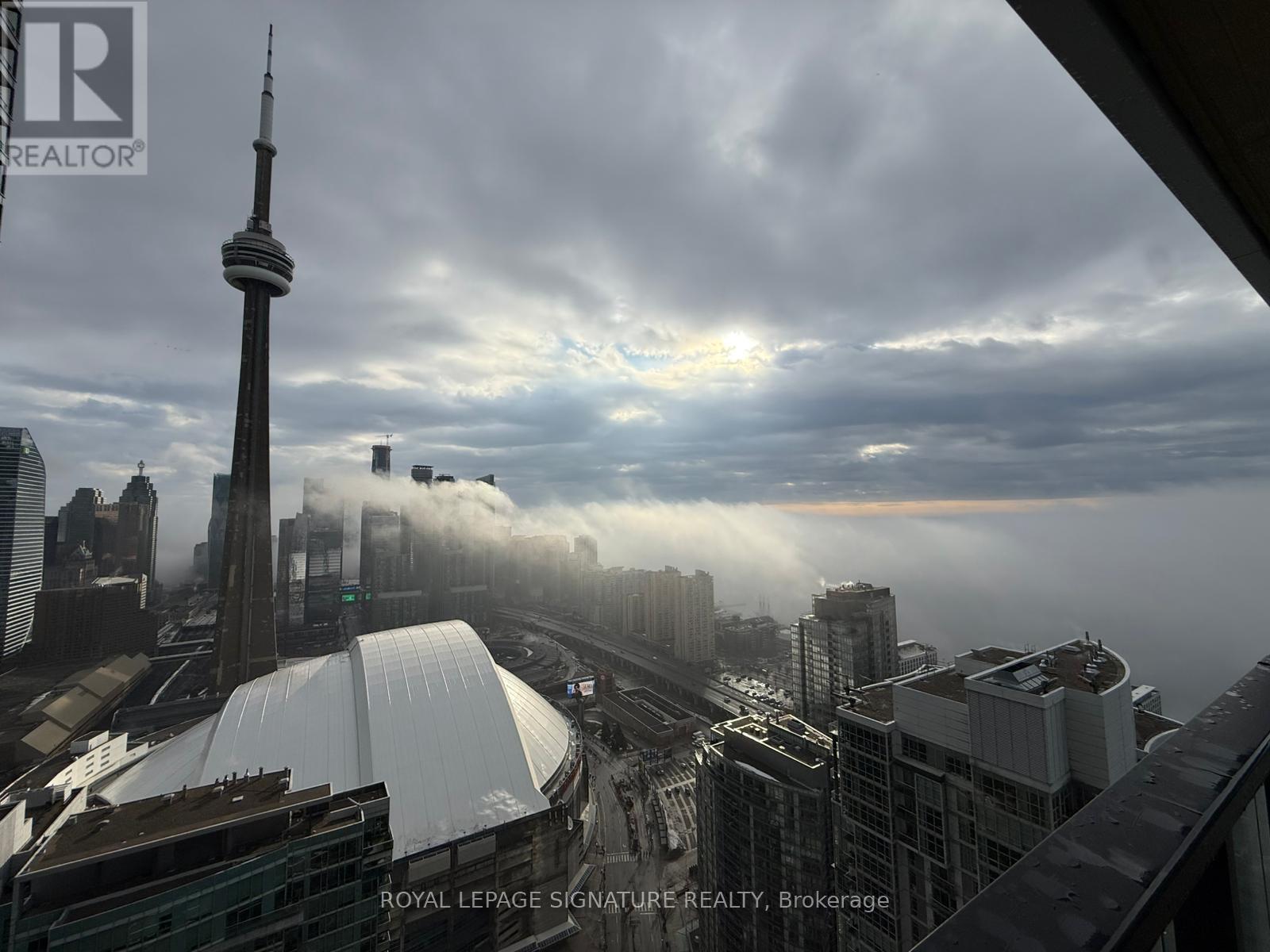 5209 - 3 CONCORD CITYPLACE WAY, Toronto, Ontario