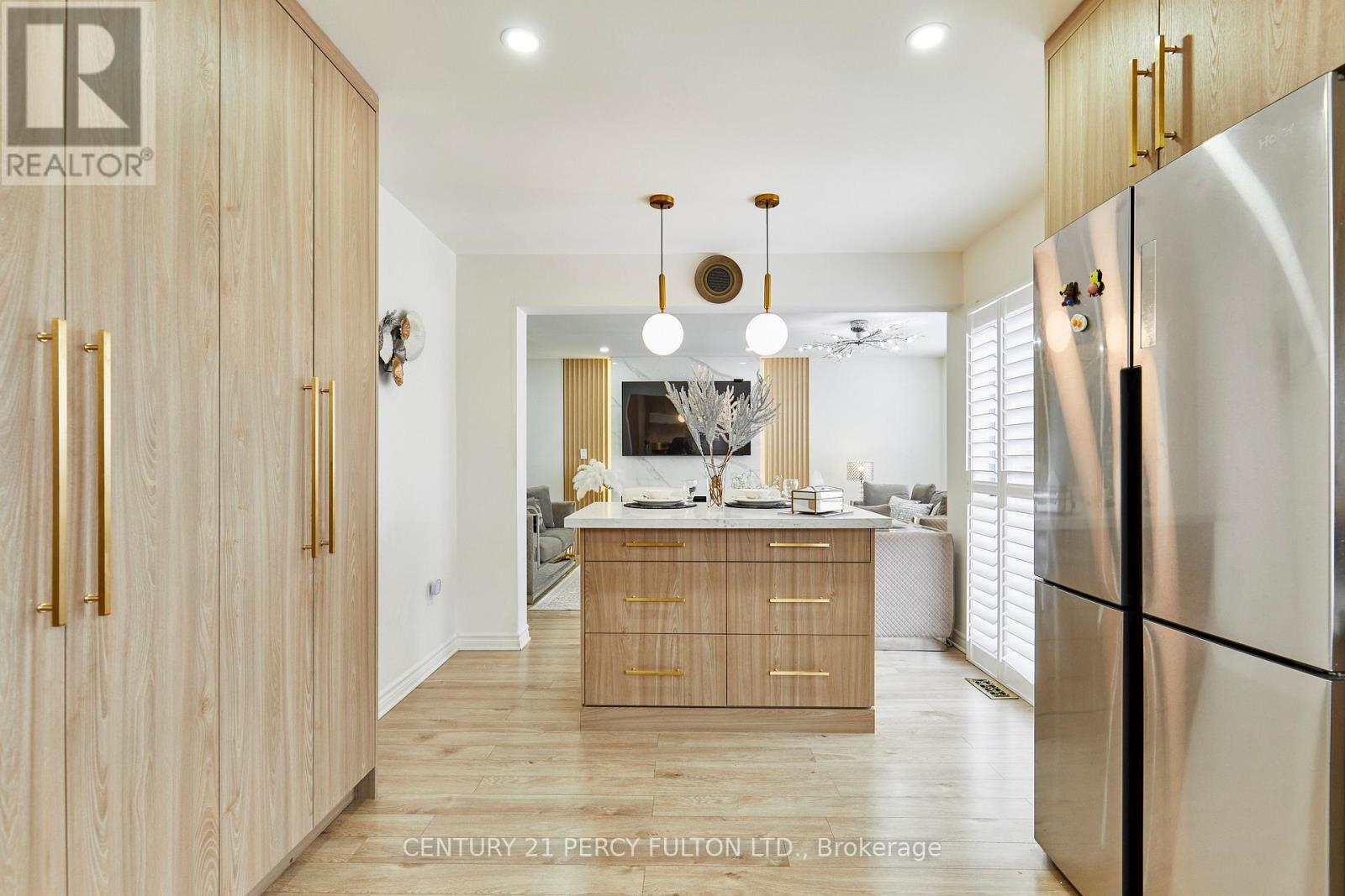 803 Beatrice Street E, Oshawa, Ontario  L1K 2H8 - Photo 5 - E12864718