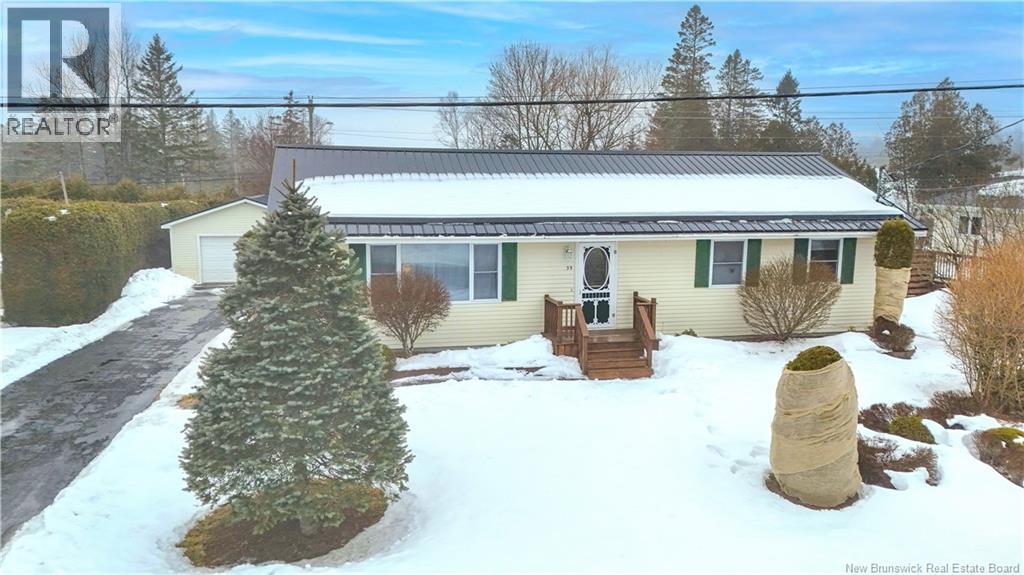 35 Thomas Avenue, Saint Andrews, New Brunswick  E5B 2M7 - Photo 1 - NB134169