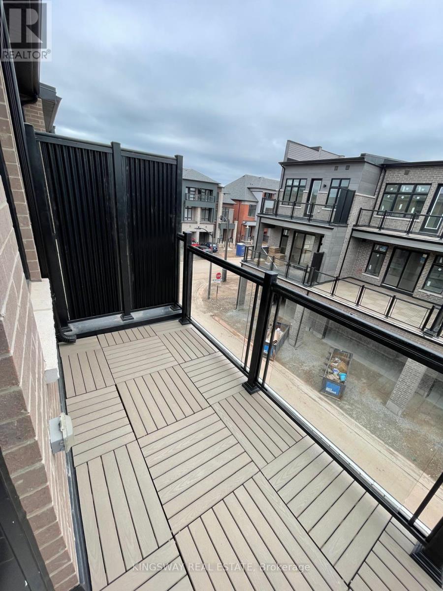 3082 Meadowridge Drive, Oakville, Ontario  L6H 7Z1 - Photo 26 - W12864764