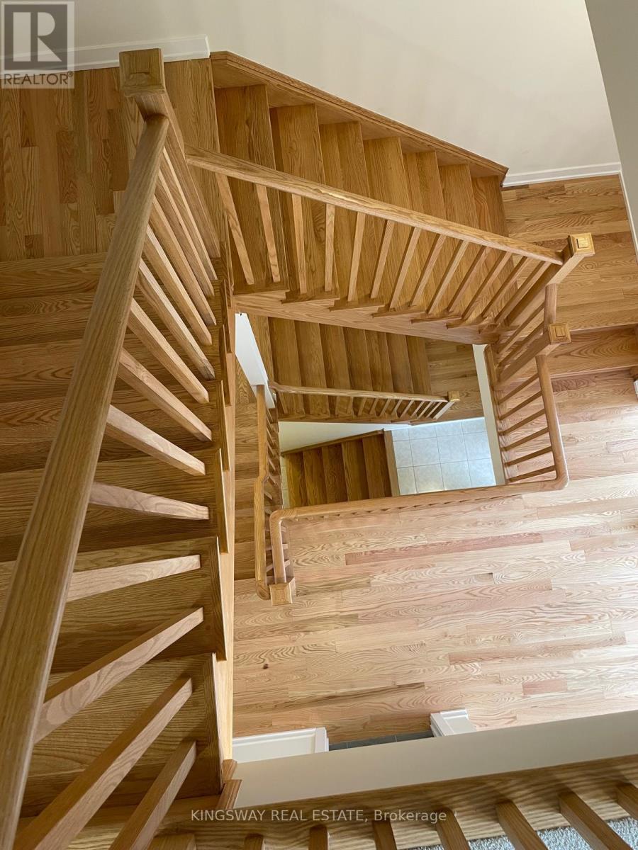 3082 Meadowridge Drive, Oakville, Ontario  L6H 7Z1 - Photo 35 - W12864764