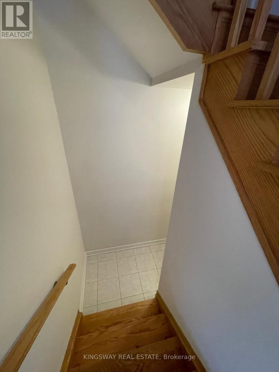 3082 Meadowridge Drive, Oakville, Ontario  L6H 7Z1 - Photo 38 - W12864764