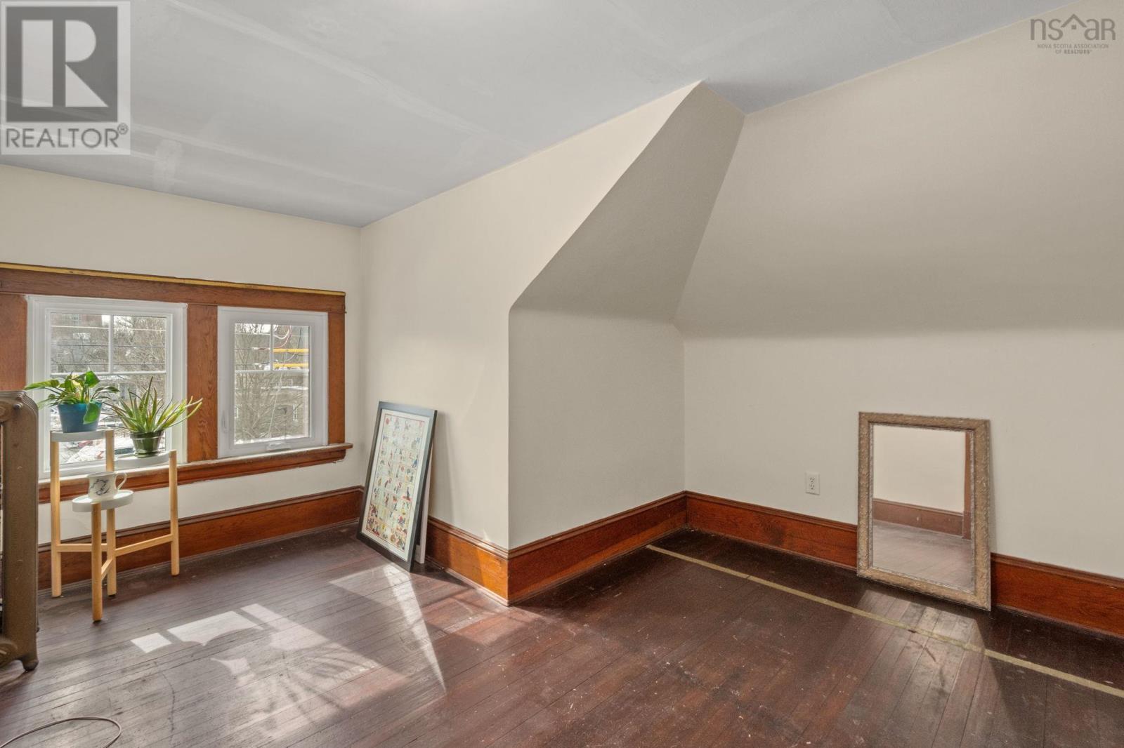 6347 Cornwall Street, Halifax, Nova Scotia  B3H 2J2 - Photo 31 - 202604202