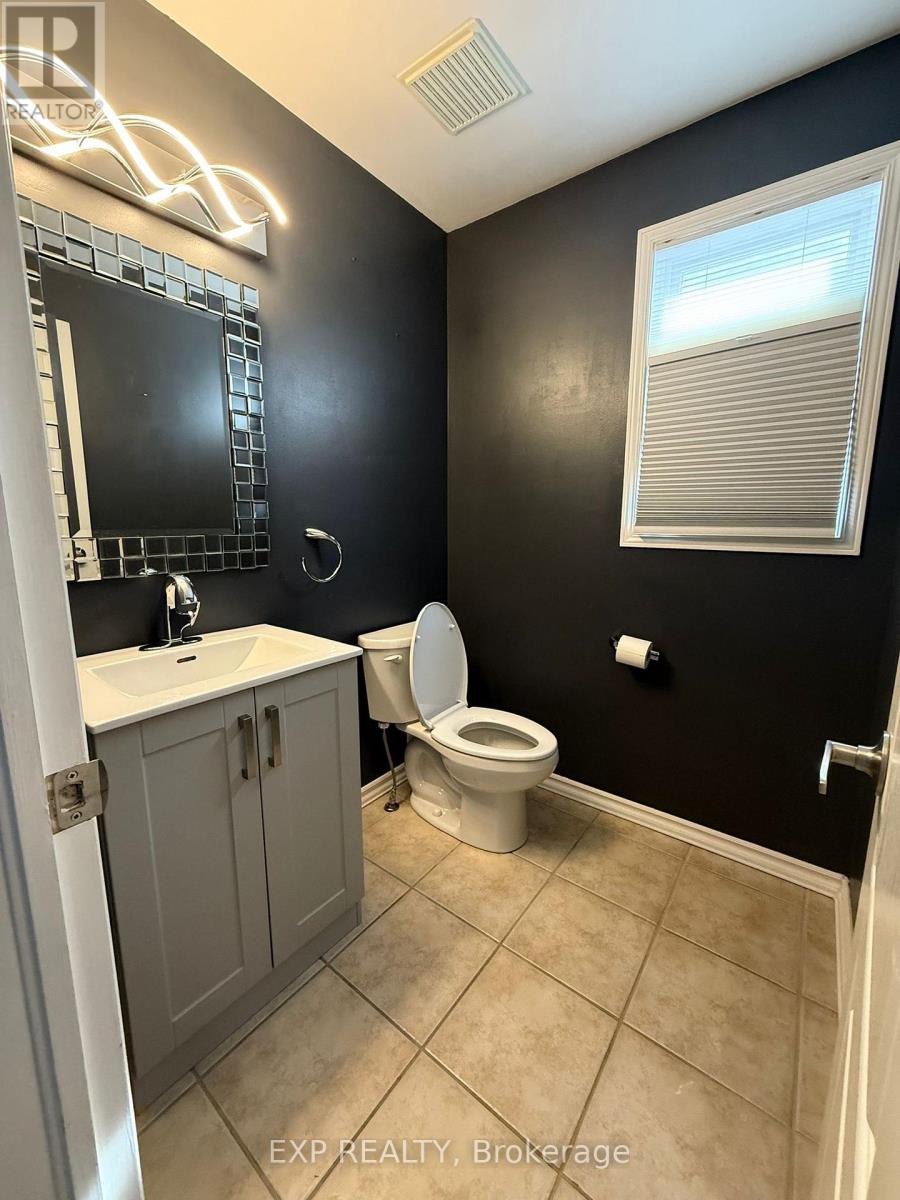 61 Flowertree Crescent, Ottawa, Ontario  K2M 2R7 - Photo 9 - X12864708