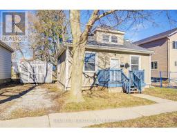 102 ROYAL AVENUE, Hamilton, Ontario