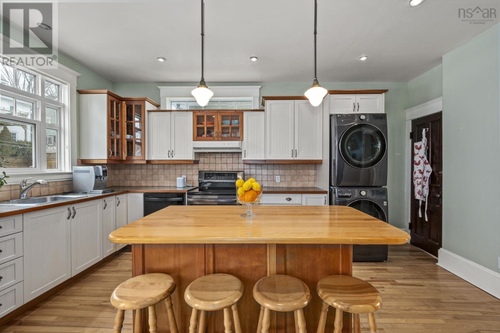 6347 Cornwall Street, Halifax, Nova Scotia  B3H 2J2 - Photo 20 - 202604202