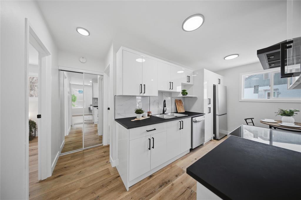 22 Beeston Drive, Winnipeg, Manitoba  R2V 3G1 - Photo 12 - 202603941