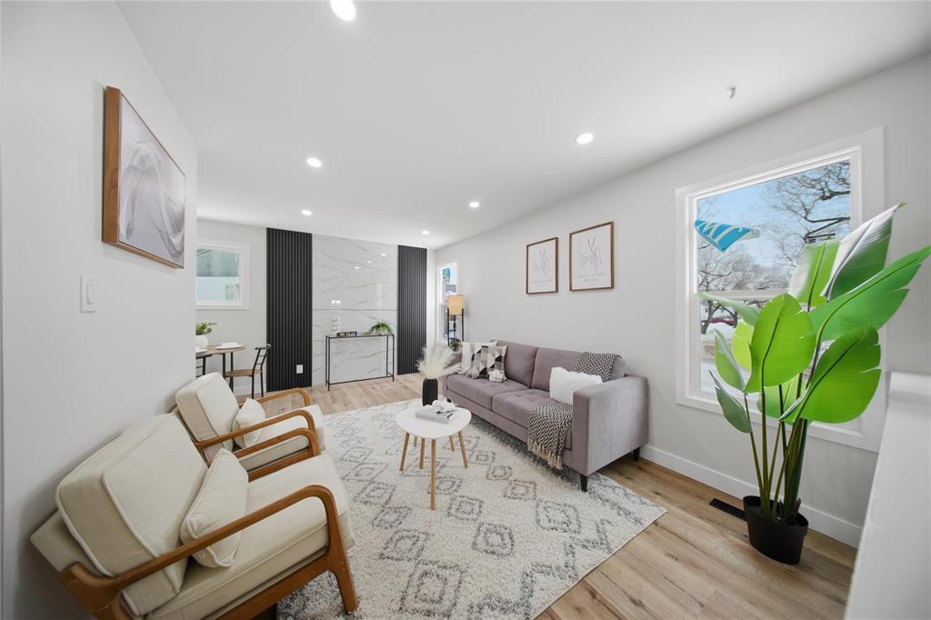 22 Beeston Drive, Winnipeg, Manitoba  R2V 3G1 - Photo 5 - 202603941