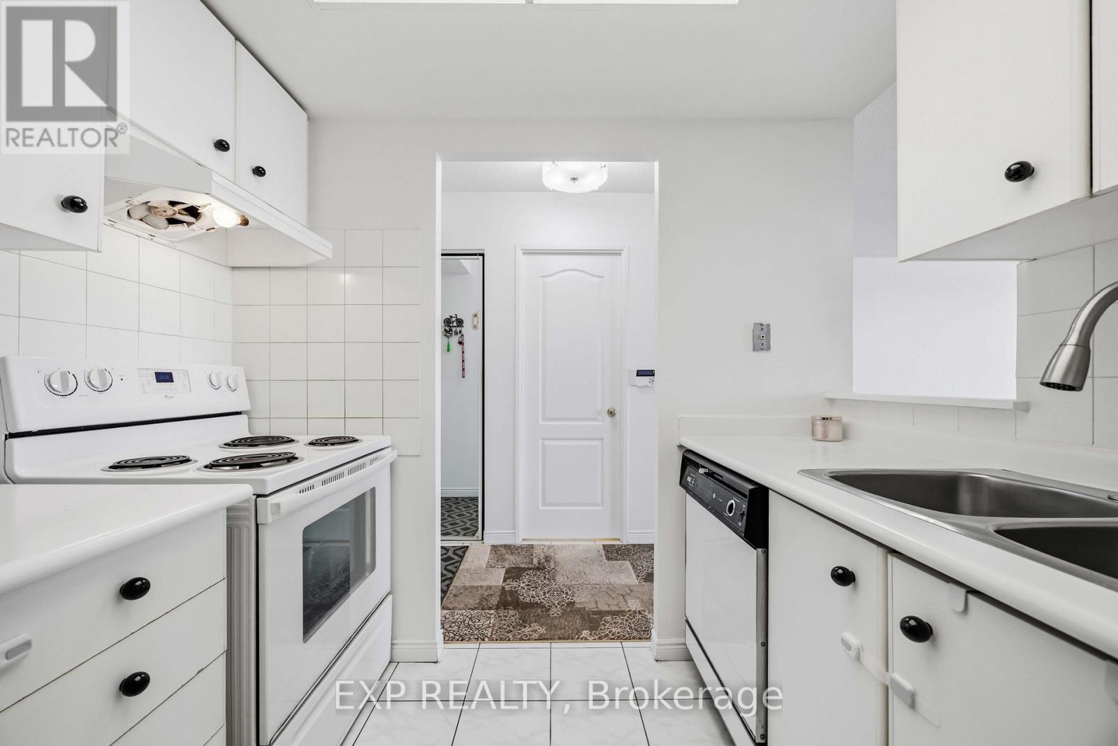 884 - 1 Greystone Walk Drive, Toronto, Ontario  M1K 5J3 - Photo 19 - E12864358