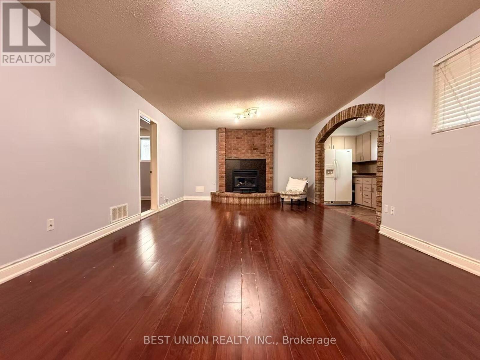 Lower Unit - 2636 Crystalburn Avenue, Mississauga, Ontario  L5B 2N8 - Photo 4 - W12722838