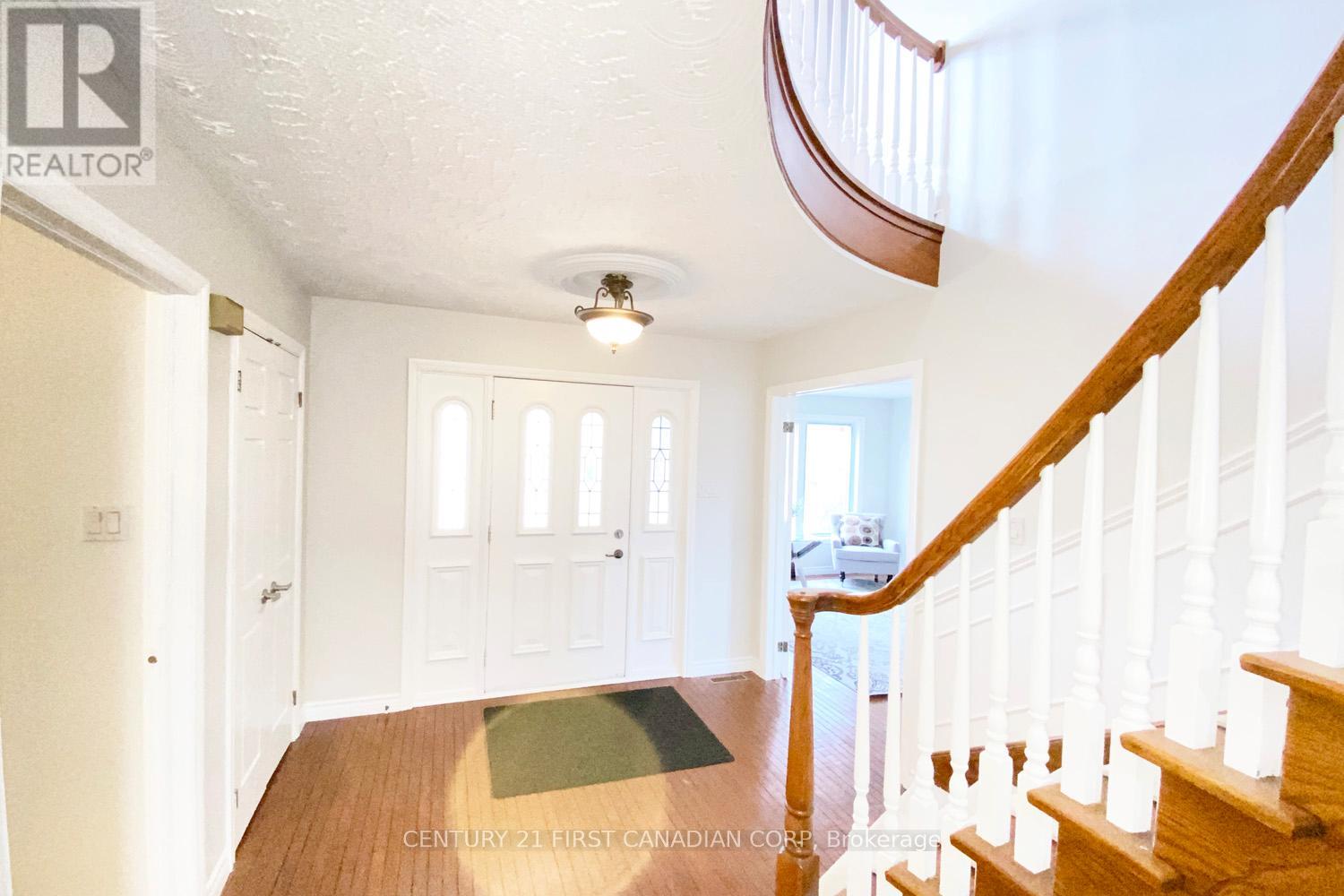 34 St Bees Place, London North, Ontario  N6G 4C3 - Photo 4 - X12864842