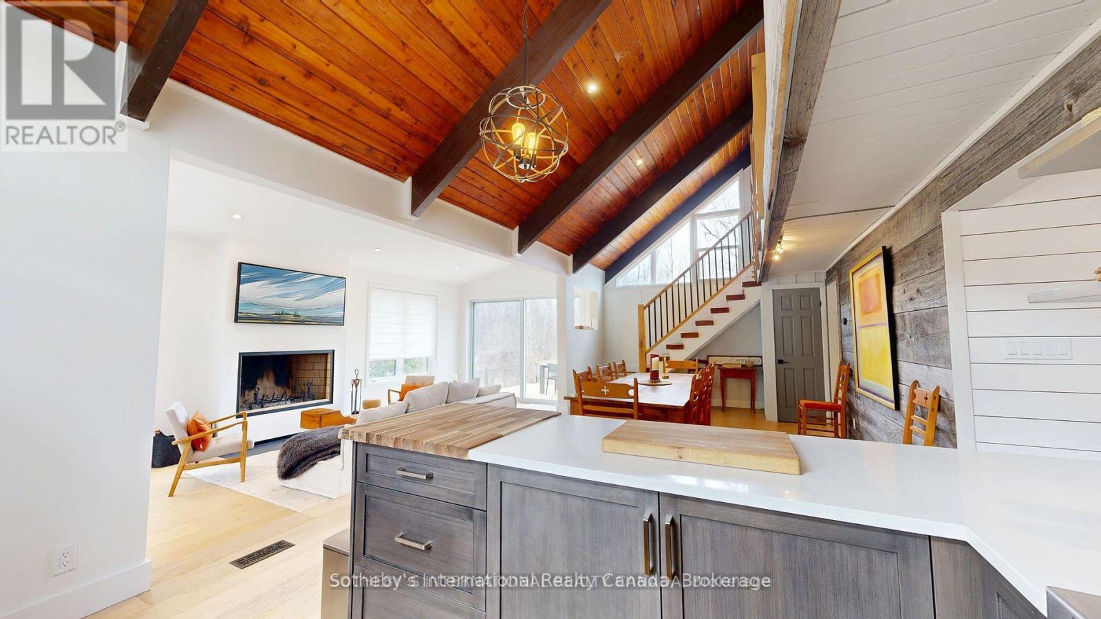 129 James Street, Blue Mountains, Ontario  L9Y 0T6 - Photo 9 - X12864828