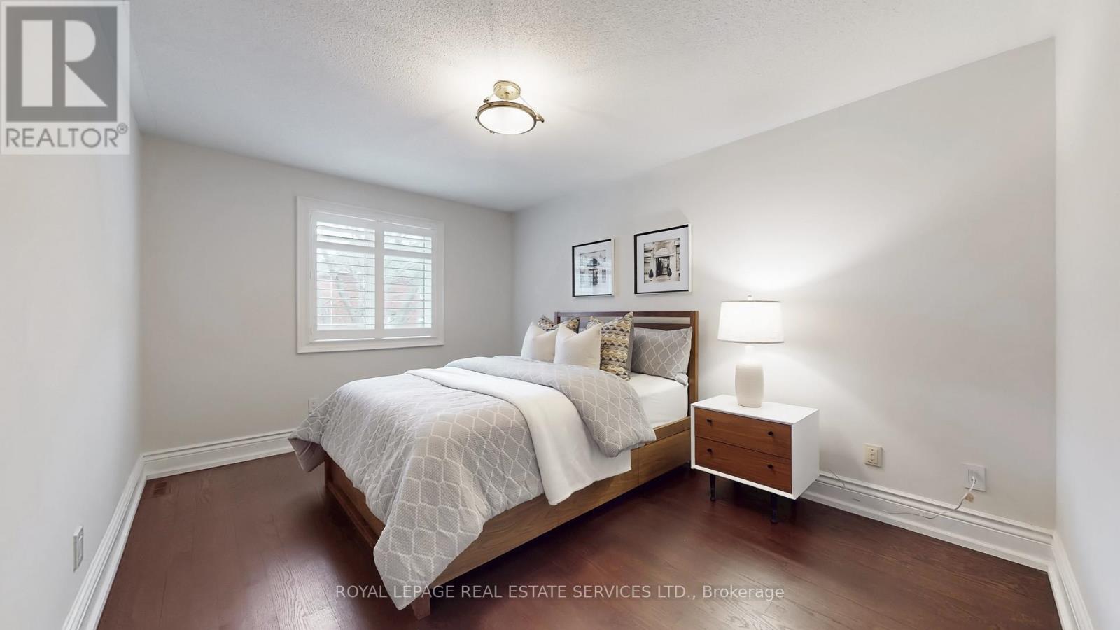 1197 Lindenrock Drive, Oakville, Ontario  L6H 6T5 - Photo 33 - W12864804