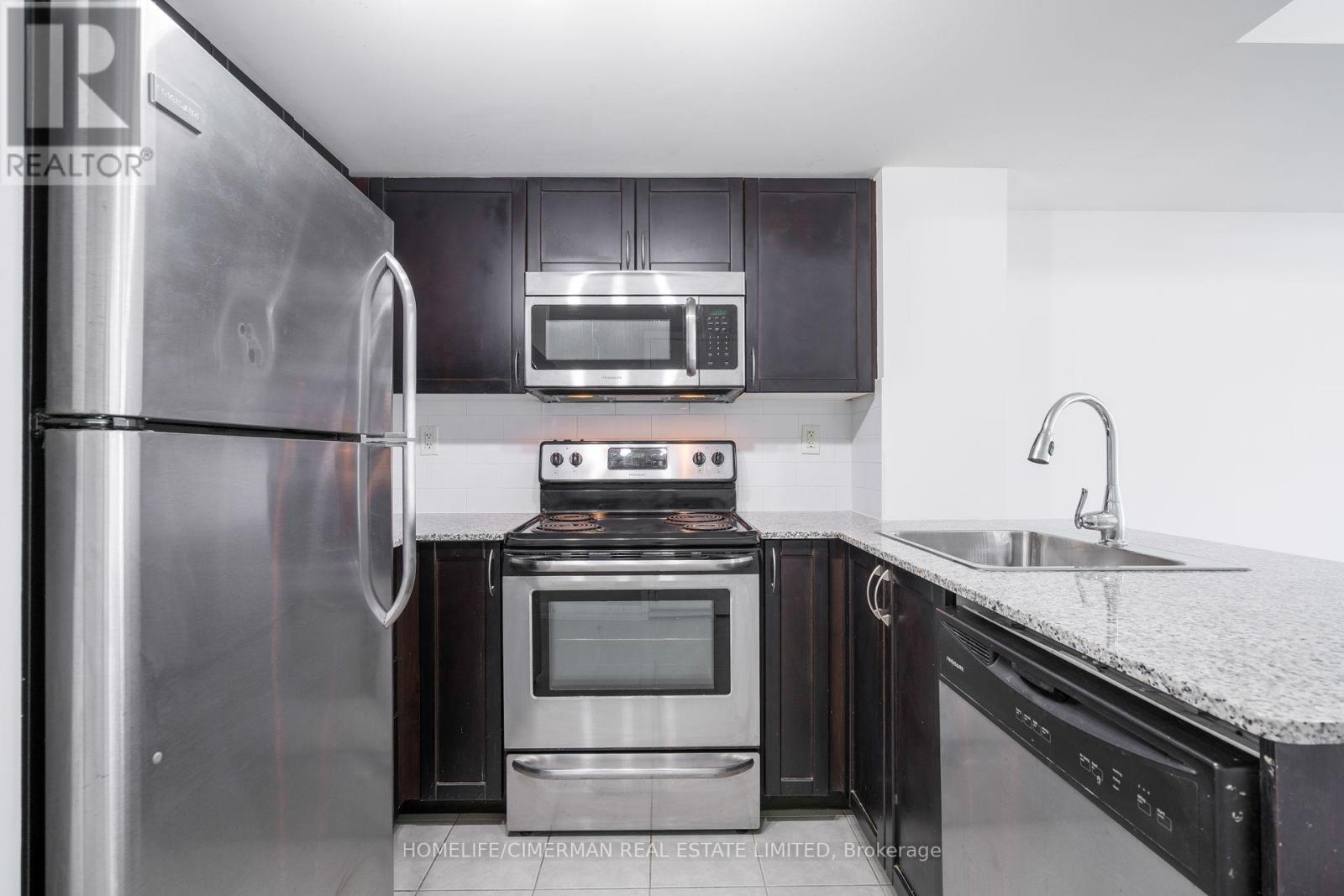 316 - 816 Lansdowne Avenue, Toronto, Ontario  M6H 4K6 - Photo 15 - W12826006