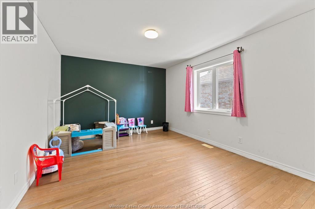 938 Nova, Windsor, Ontario  N9G 2S6 - Photo 18 - 26004945