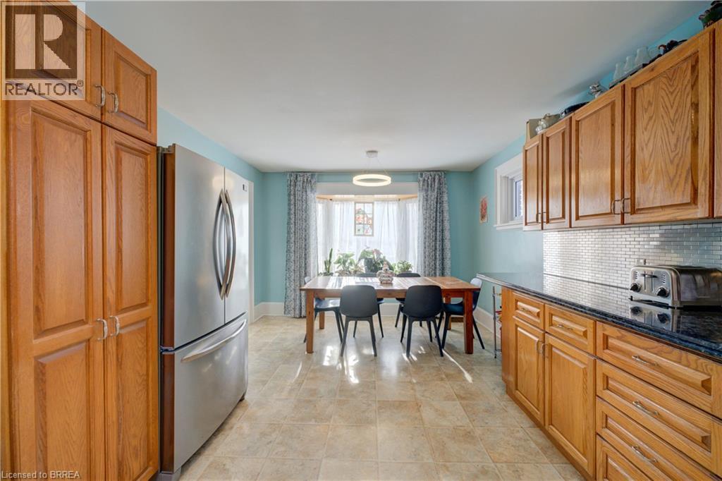 688 Colborne Street, Brantford, Ontario  N3S 3R1 - Photo 13 - 40802300