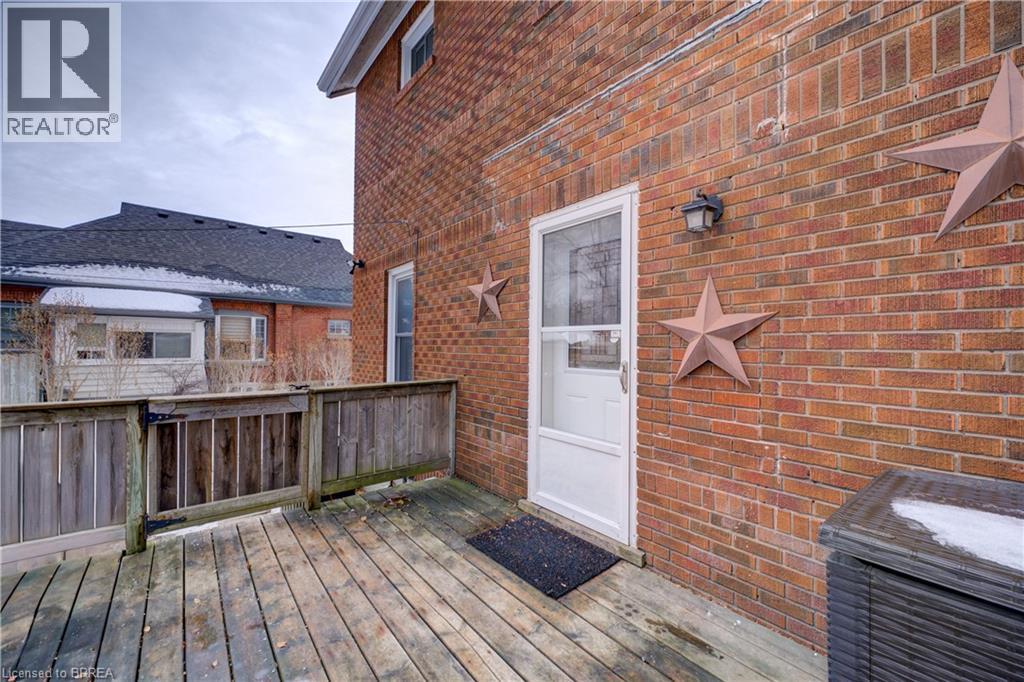 688 Colborne Street, Brantford, Ontario  N3S 3R1 - Photo 35 - 40802300