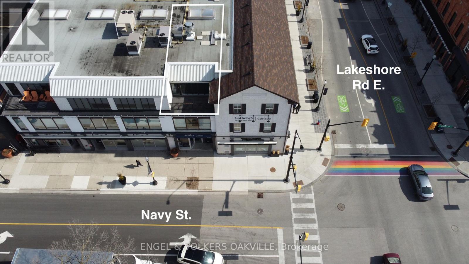 302 - 125 LAKESHORE ROAD E, Oakville, Ontario