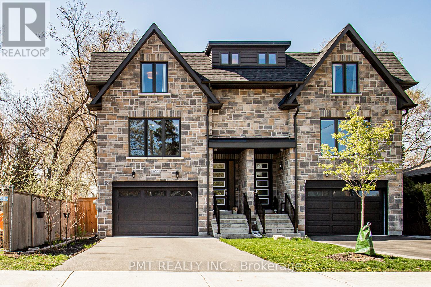 955 EIGHTH STREET, Mississauga, Ontario