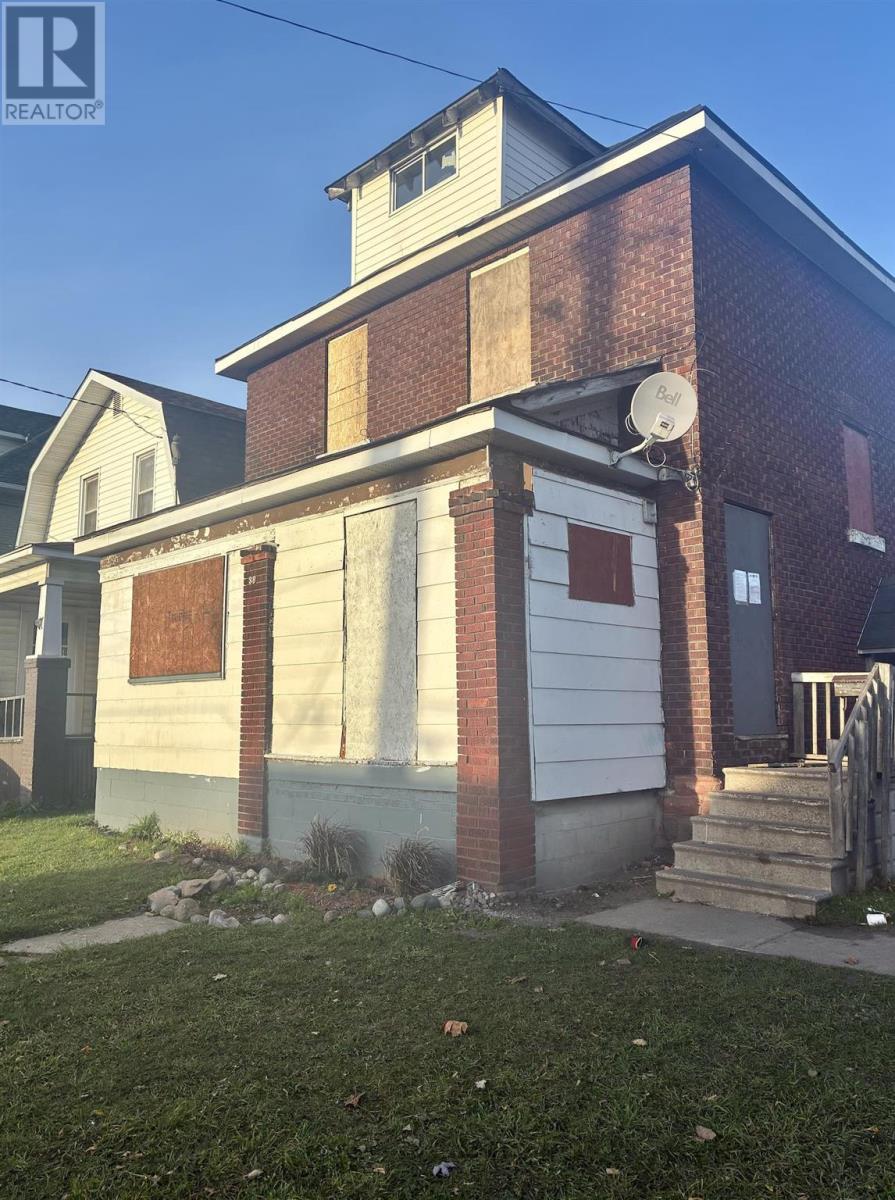 38 Wellington St E, Sault Ste. Marie, Ontario  P6A 2K8 - Photo 6 - SM260355