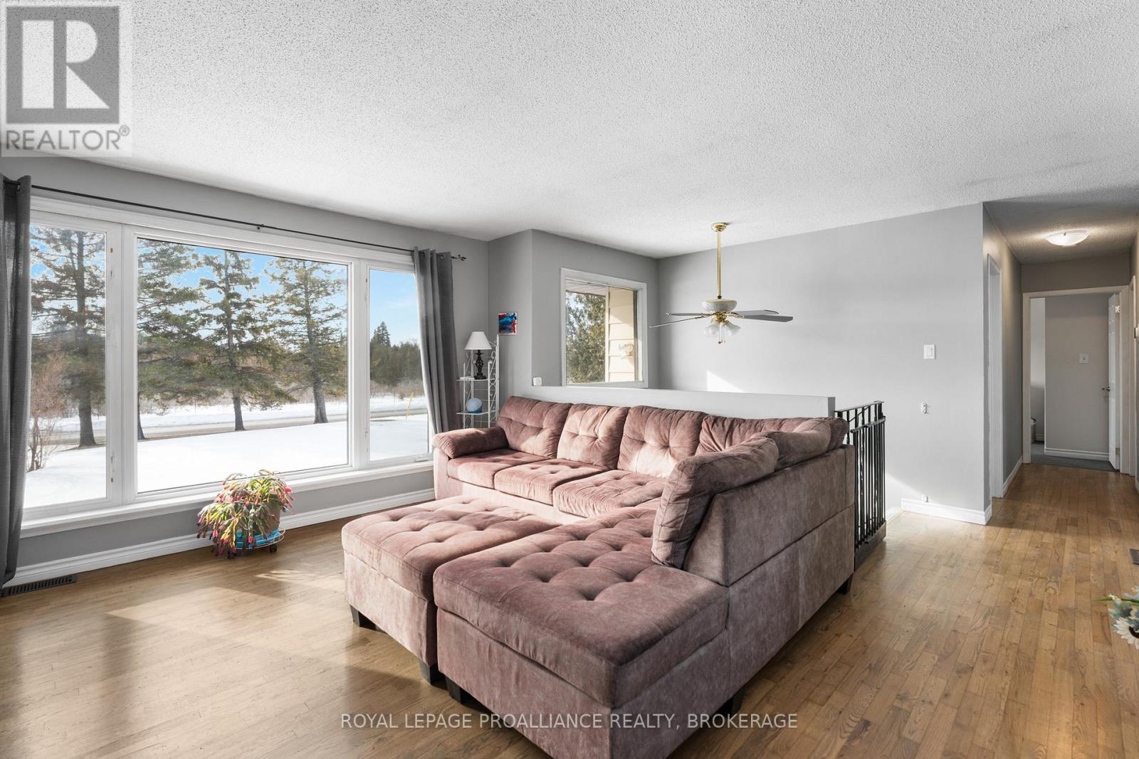 261 Shane Street, Loyalist, Ontario  K0H 2H0 - Photo 13 - X12864958