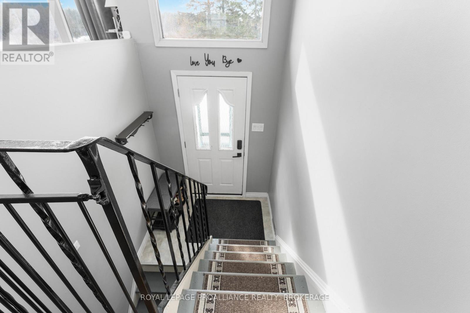 261 Shane Street, Loyalist, Ontario  K0H 2H0 - Photo 9 - X12864958