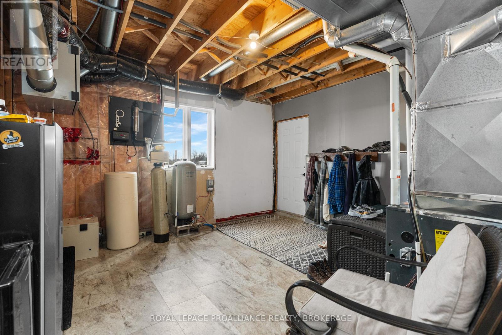 682 Caton Road, Loyalist, Ontario  K0H 1G0 - Photo 36 - X12864962