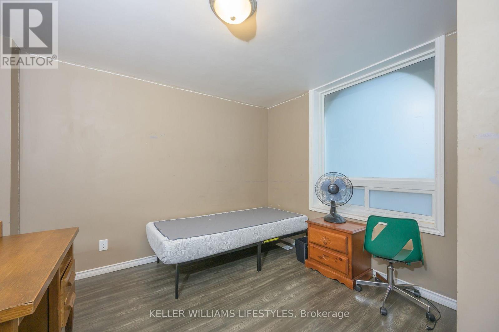 1233 Dundas Street, London East, Ontario  N5W 3B1 - Photo 13 - X12864916