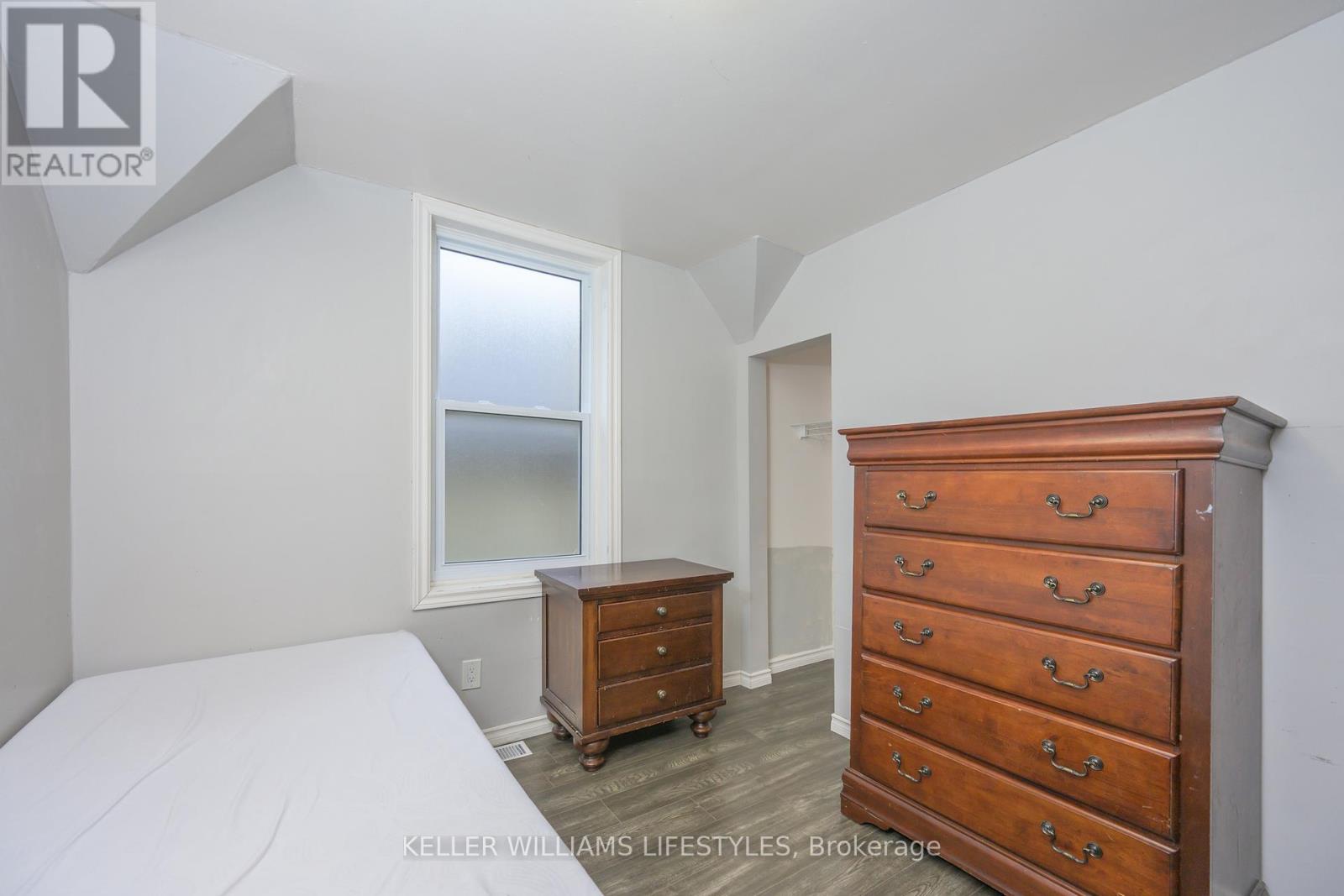 1233 Dundas Street, London East, Ontario  N5W 3B1 - Photo 19 - X12864916