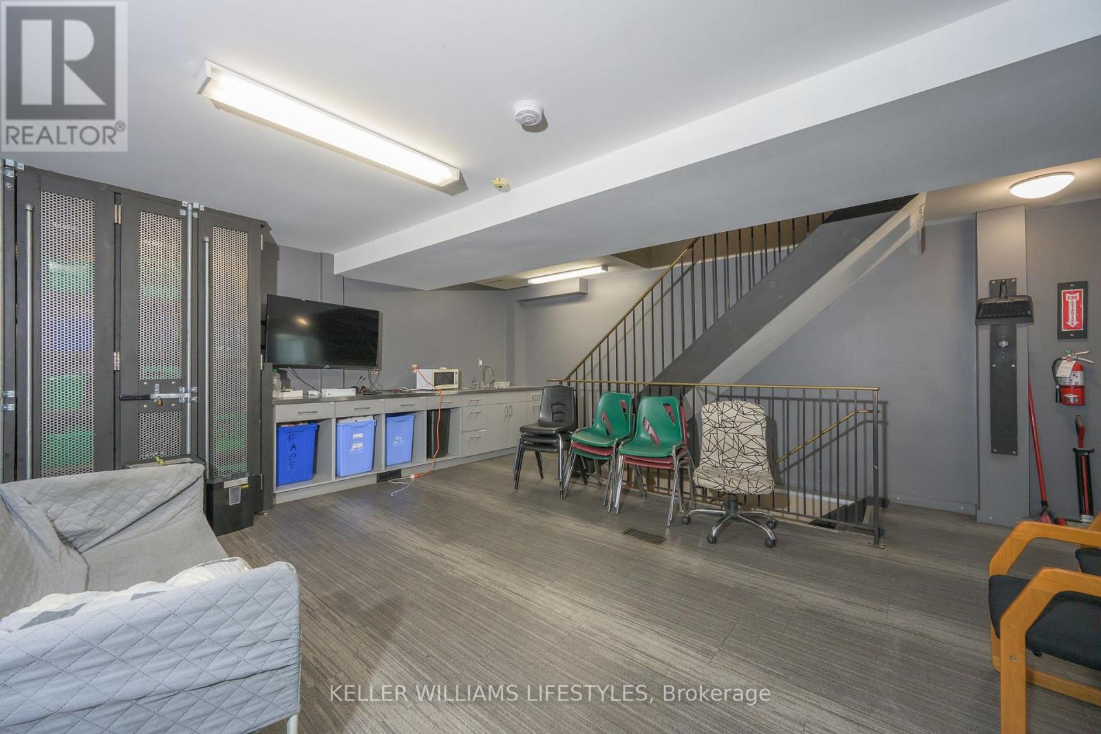 1233 Dundas Street, London East, Ontario  N5W 3B1 - Photo 7 - X12864916