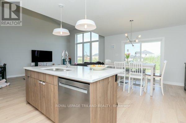 17 Evylean Court, St. Thomas, Ontario  N5R 0P6 - Photo 10 - X12864964