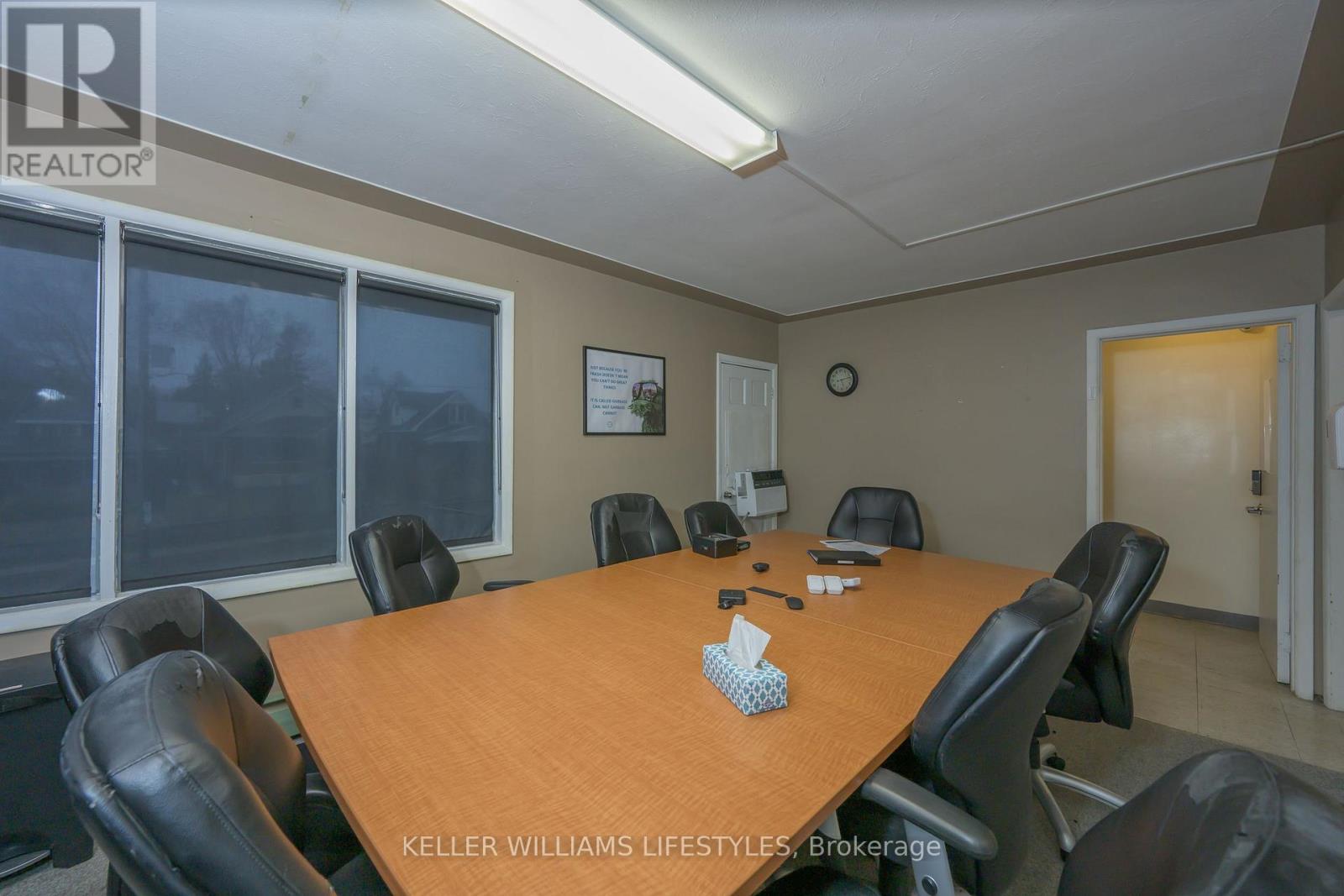 1235 Dundas Street, London East, Ontario  N5W 3B1 - Photo 27 - X12865024