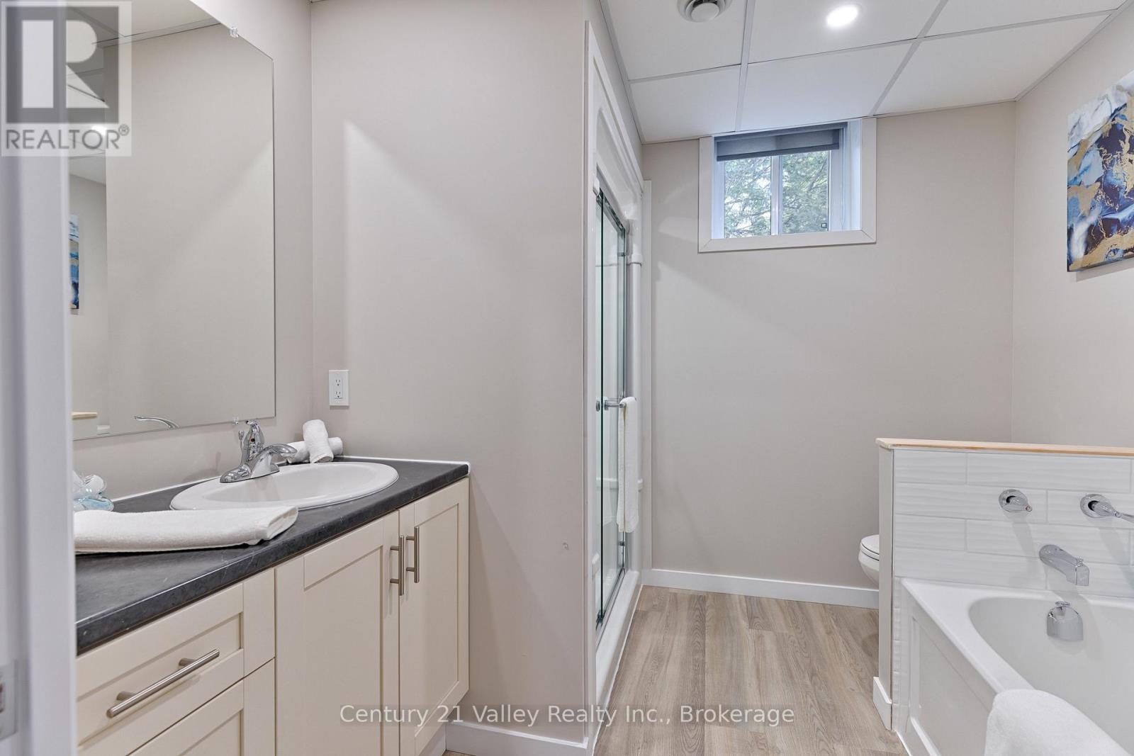 91 Muskie Lane, North Algona Wilberforce, Ontario  K0J 1X0 - Photo 37 - X12864998