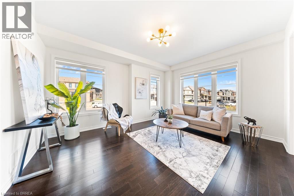 1 Bee Crescent, Brantford, Ontario  N3T 0V7 - Photo 8 - 40809693