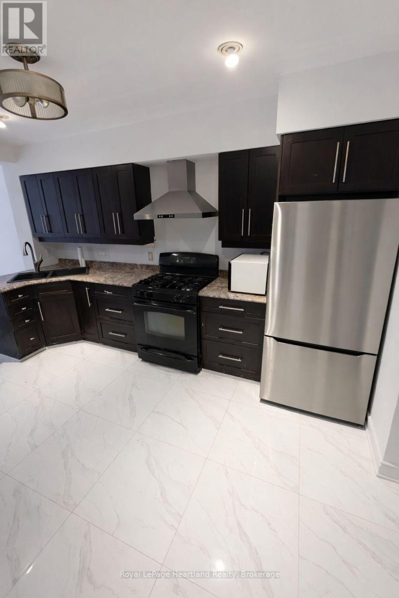 84 Albert Street, Central Huron, Ontario  N0M 1L0 - Photo 4 - X12539028