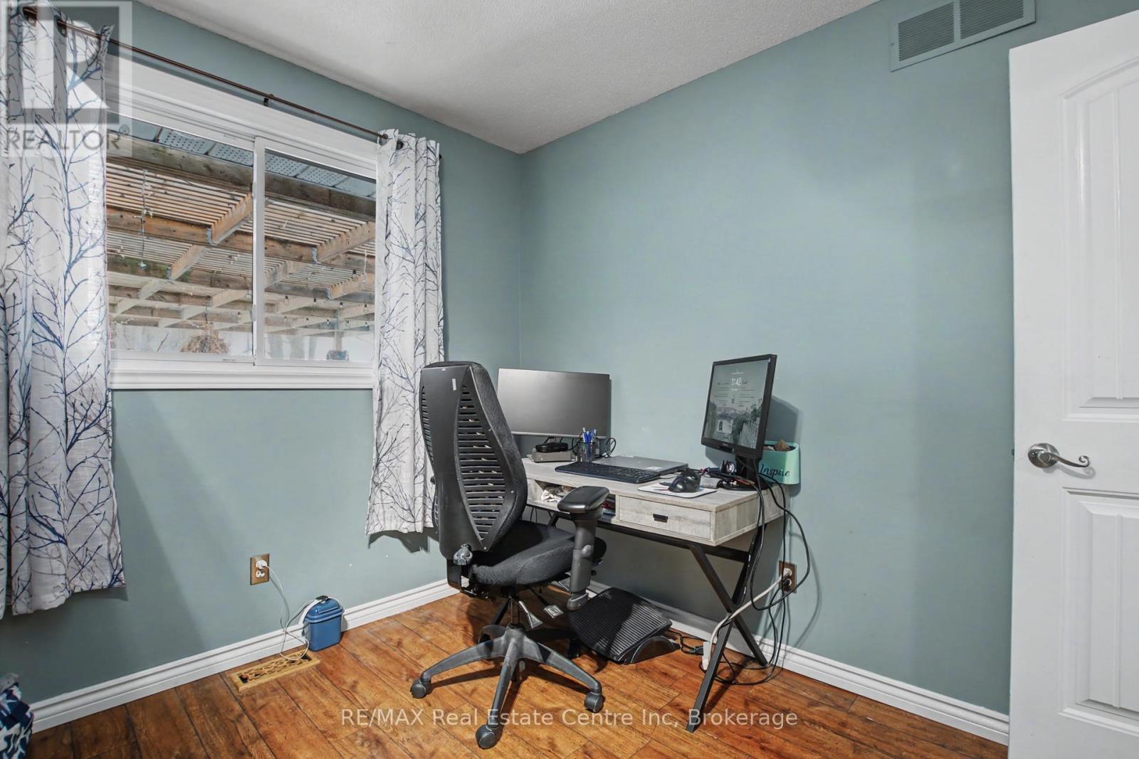 503 Whitelaw Road, Guelph, Ontario  N1K 1E7 - Photo 18 - X12864910