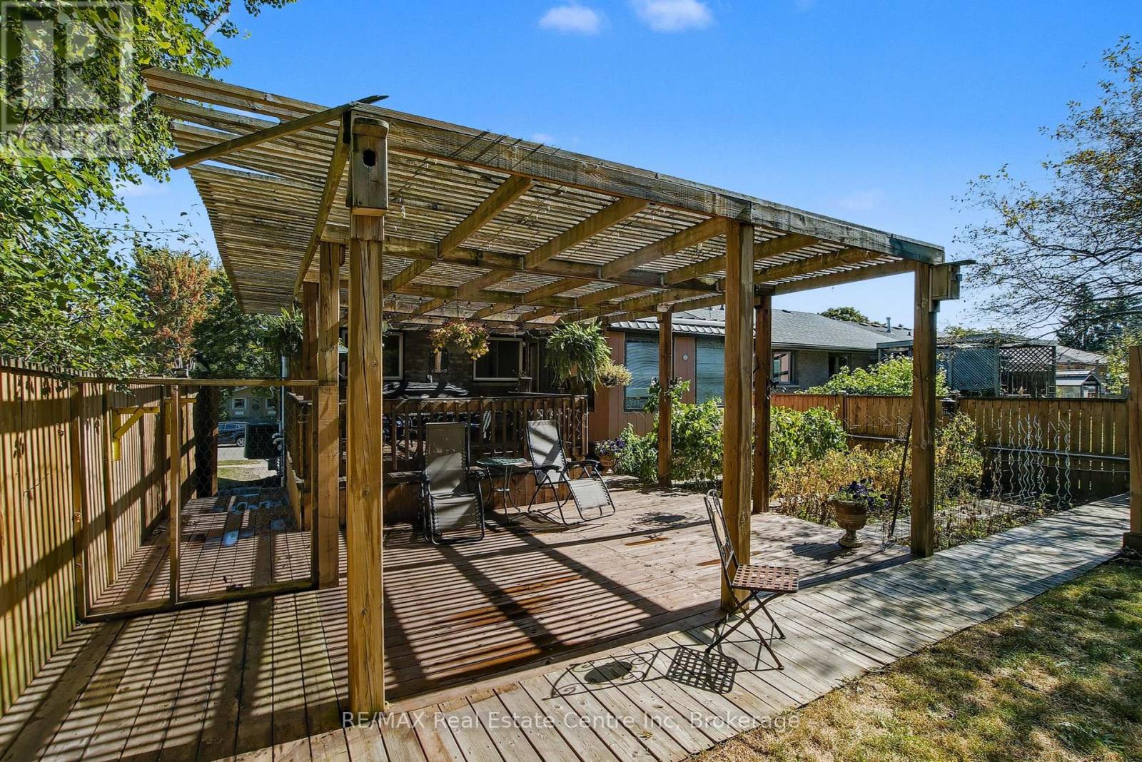 503 Whitelaw Road, Guelph, Ontario  N1K 1E7 - Photo 40 - X12864910