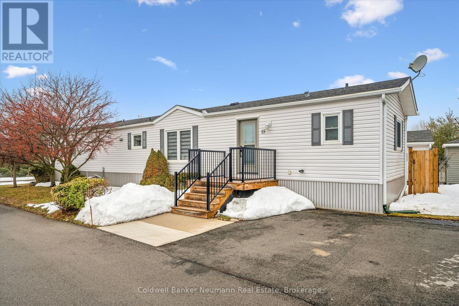 15 ELM STREET, Puslinch, Ontario