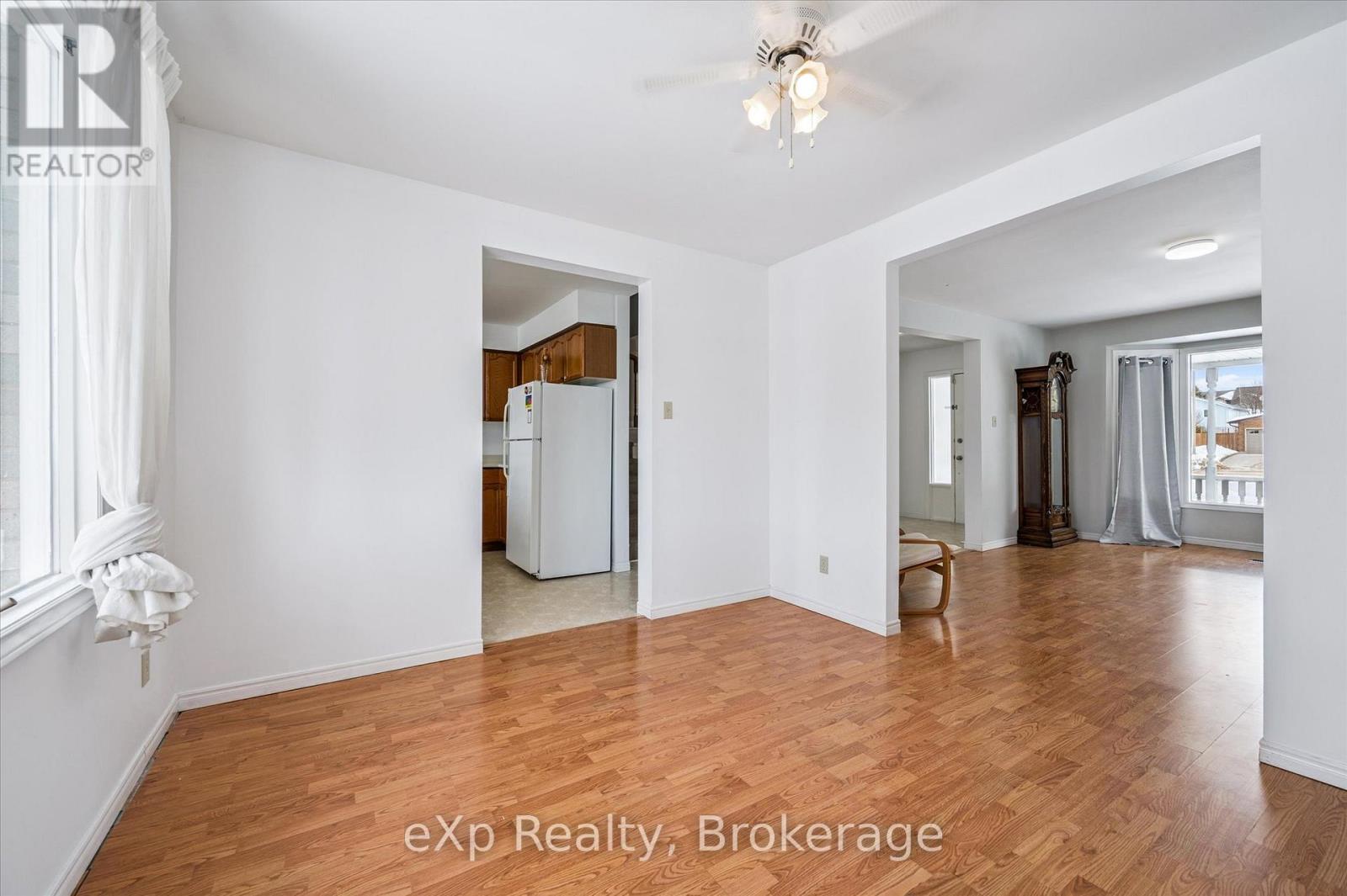 220 Justin's Place, Wellington North, Ontario  N0G 2L3 - Photo 13 - X12864978