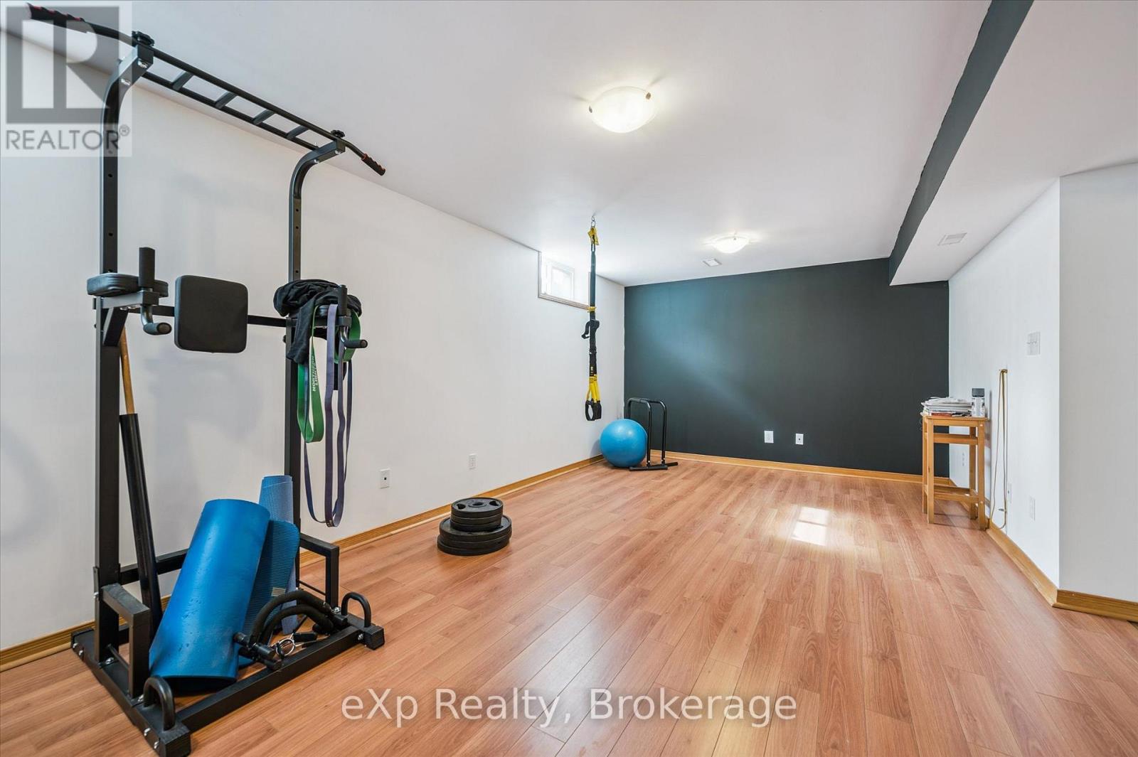 220 Justin's Place, Wellington North, Ontario  N0G 2L3 - Photo 32 - X12864978